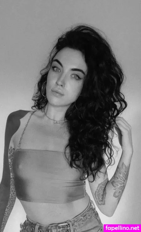 Lisbeth Mueller OnlyFans Thumbnail #yjtgBG2o14