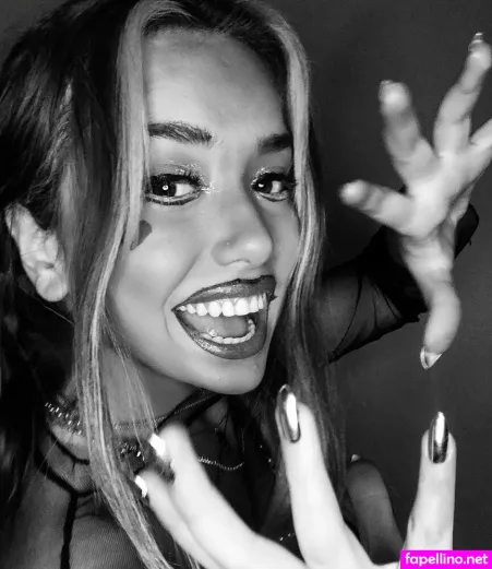 Liseli Eda OnlyFans Thumbnail #zKqYT3f3KV