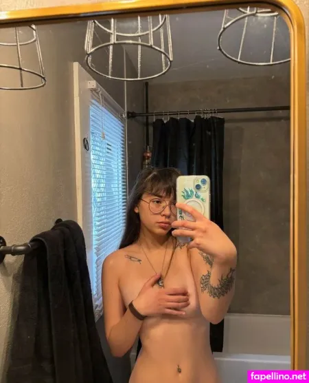 Lisetteonset OnlyFans Thumbnail #eNxIFyrLgL