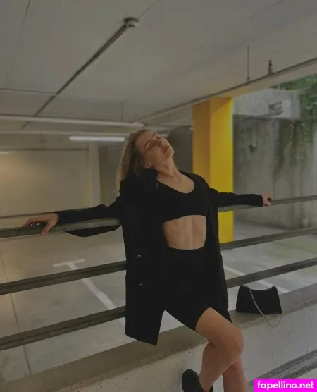 Lissa Alina OnlyFans Thumbnail #W32gdUt44b