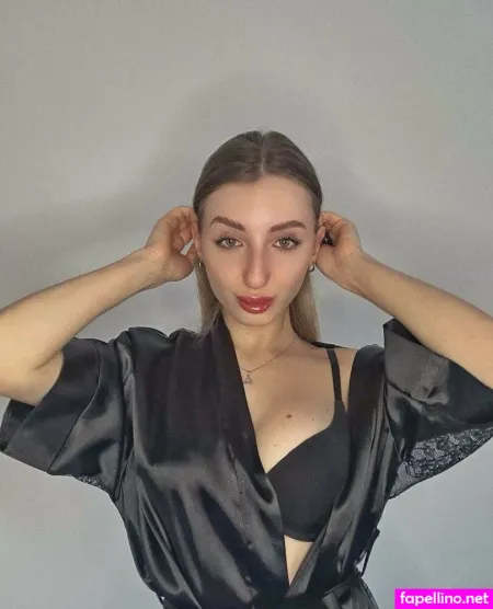 Lissa Alina OnlyFans Thumbnail #XgYb8brAoM