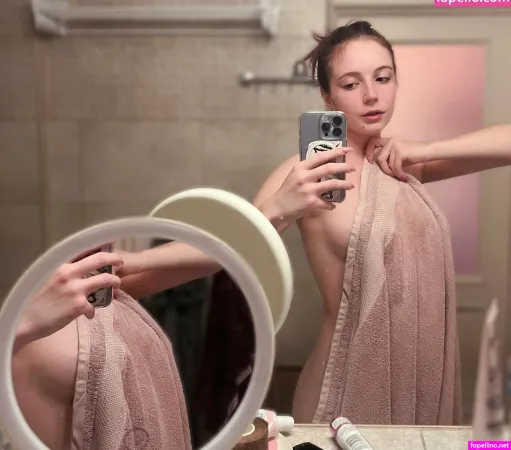 Lissa Skarlet OnlyFans Thumbnail #t9l1WCxSiL