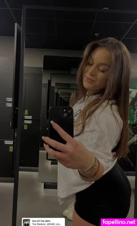 Lisyyy W OnlyFans Thumbnail #HM782Xqbks