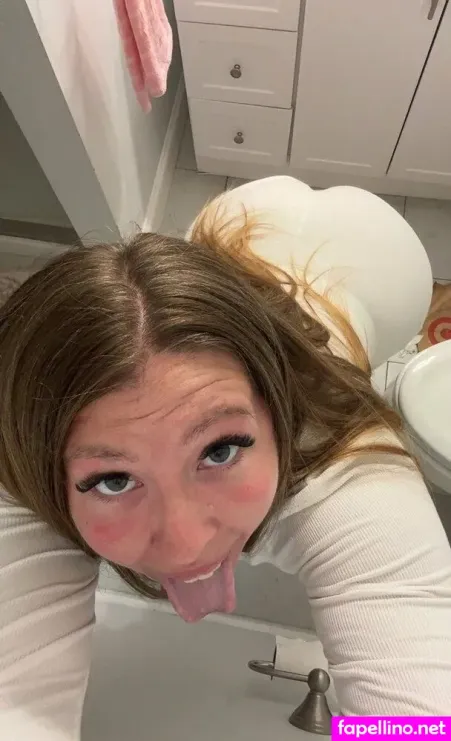 Literallymackayla Main Profile Photo