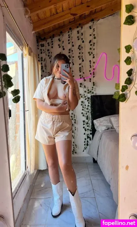 Litllepao OnlyFans Thumbnail #5Wyp0HrQf5