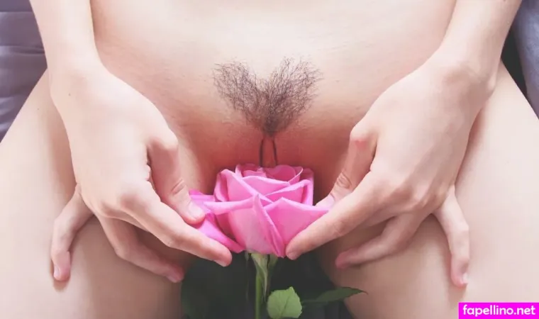 Little Apple Bottom OnlyFans Thumbnail #9R9NN2UbB4