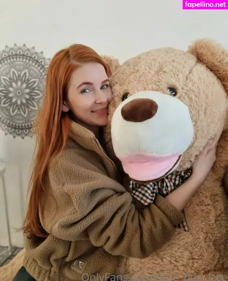 Little Bee Free OnlyFans Thumbnail #2wDQb9c65h