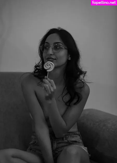 Little Cookie OnlyFans Thumbnail #P9s2X9TN6o