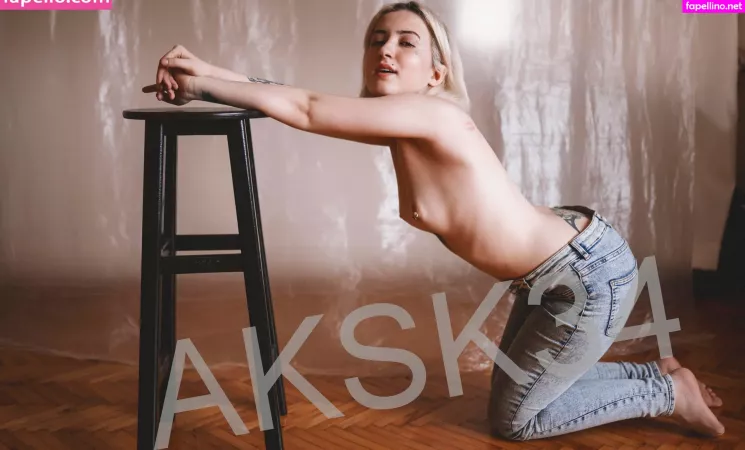 Little Cookie OnlyFans Thumbnail #S9F4Xm7yRt