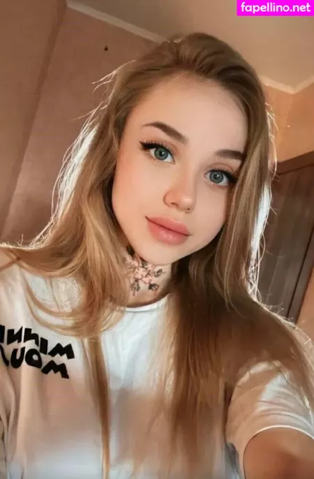 Little Elleee OnlyFans Thumbnail #LmNEUsJf1G