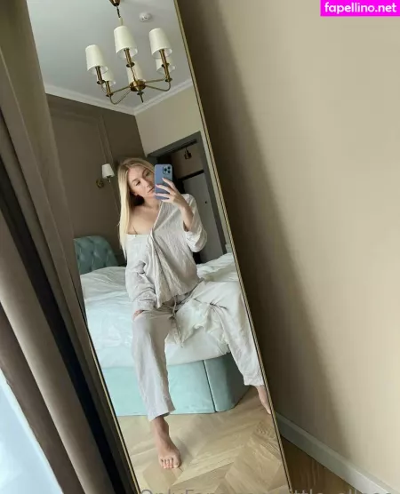 Little Elleee OnlyFans Thumbnail #QWma5H6vJQ