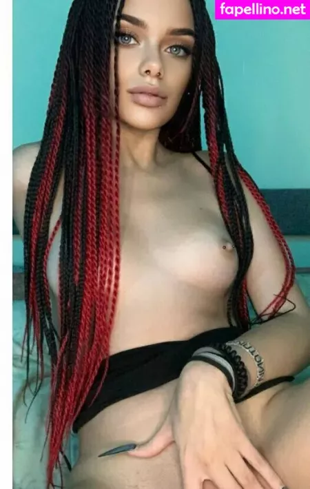 Little Elleee OnlyFans Thumbnail #kHyuII3ODM
