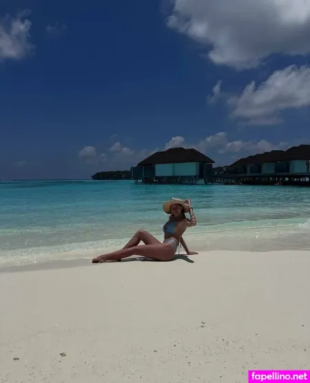 Little Eva 21 OnlyFans Thumbnail #lZZCOi8v8b