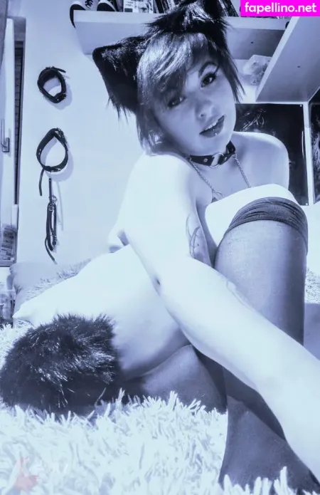 Little F0xy OnlyFans Thumbnail #75gCqfDgQW