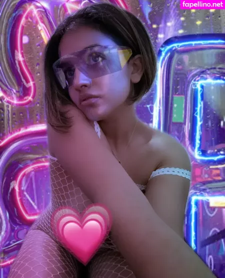 Little Grapefruit OnlyFans Thumbnail #RqUCEtkMLq