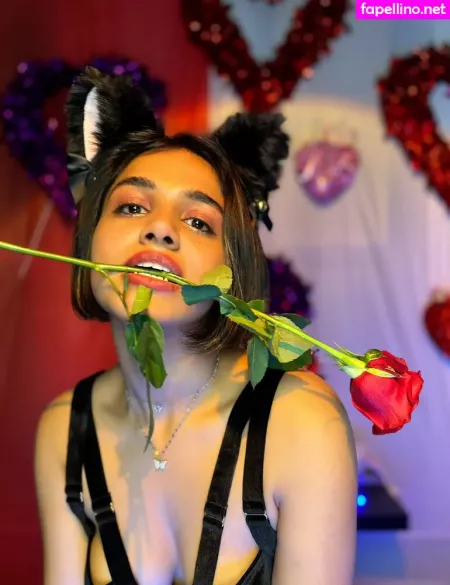 Little Grapefruit OnlyFans Thumbnail #wUZvq5hGa3