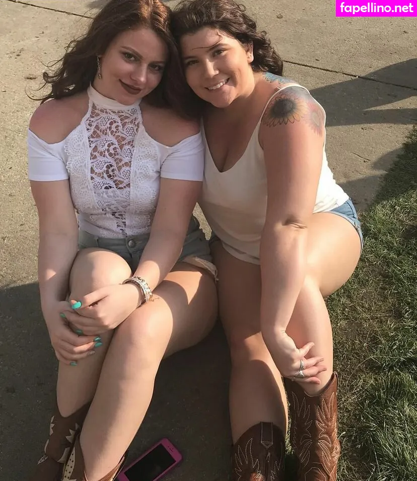 https:, little.hawks, sarahawks_ Nude Leaked OnlyFans Photo #7zThfATRVT