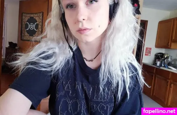 Little Lamb OnlyFans Thumbnail #683Qd0hgQ7