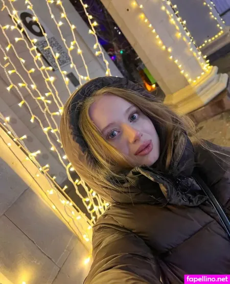 Little Lilybaby OnlyFans Thumbnail #9PmtNvsIIV