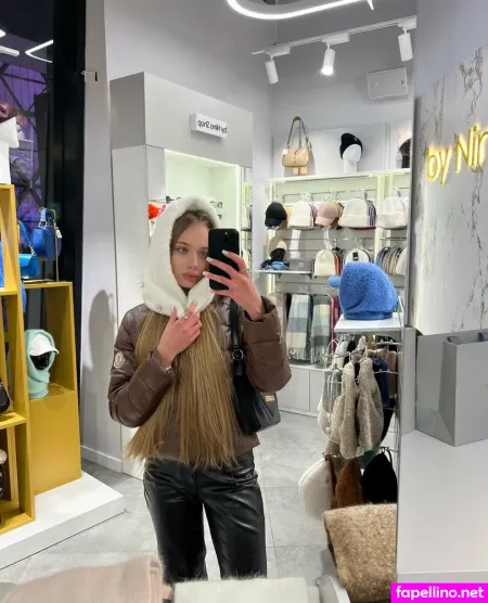 Little Lilybaby OnlyFans Thumbnail #s2tBzzRI46