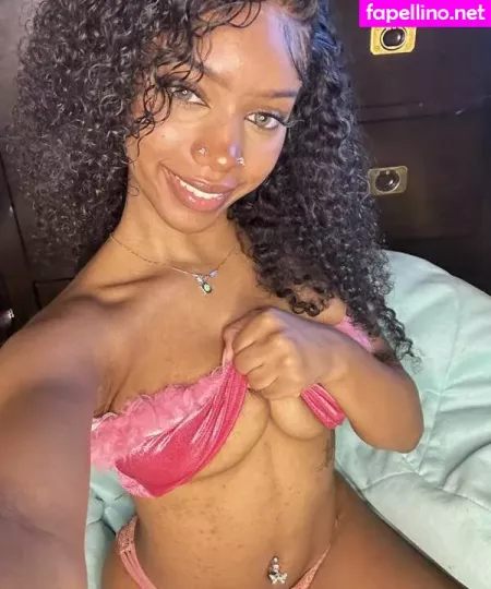 Little Lina OnlyFans Thumbnail #2ut1oI5oYR