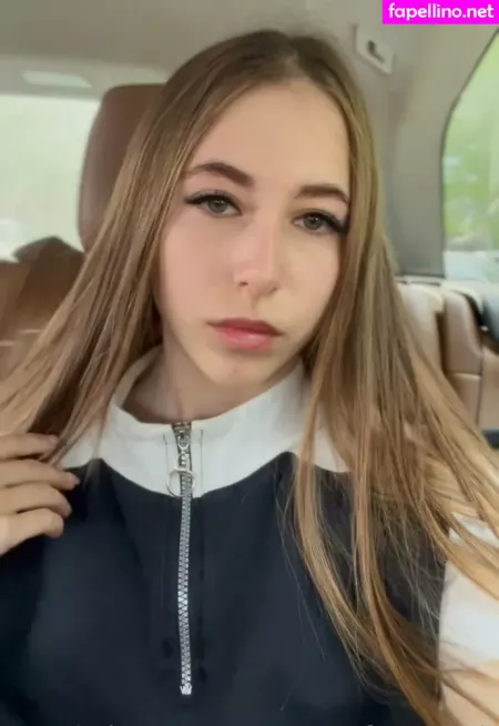 Little Lisa OnlyFans Thumbnail #3nndsScHwc