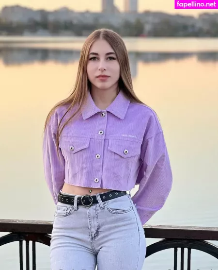 Little Lisa OnlyFans Thumbnail #oofDA3BTIv