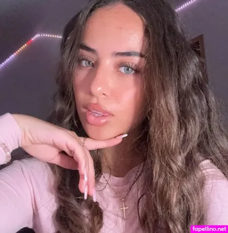 Little Lunaa OnlyFans Thumbnail #HIKdCaXgaT