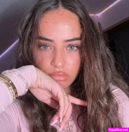Little Lunaa OnlyFans Thumbnail #lHuyF3AtzS