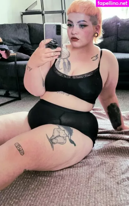 Little M0th OnlyFans Thumbnail #j8kf16zTyD