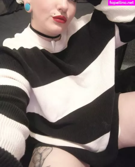 Little M0th OnlyFans Thumbnail #w45BQjptfk