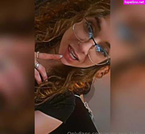 Little Miss Zee OnlyFans Thumbnail #h0hatkO43H