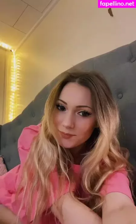 Little Momma OnlyFans Thumbnail #dLmW4ReKif