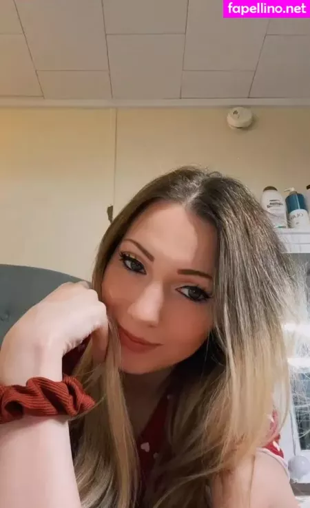 Little Momma OnlyFans Thumbnail #xVykvQfmyL