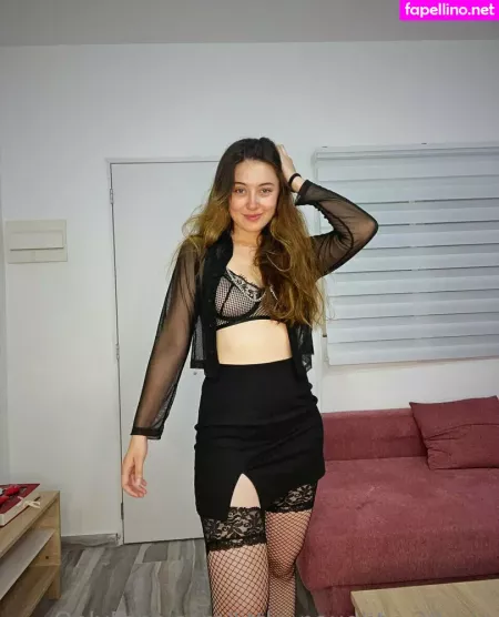 Little Naughty 20 Vip OnlyFans Thumbnail #HX0FsH8WiF