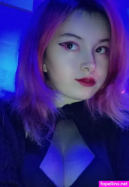 Little Nikky OnlyFans Thumbnail #e0tr5NKkuV