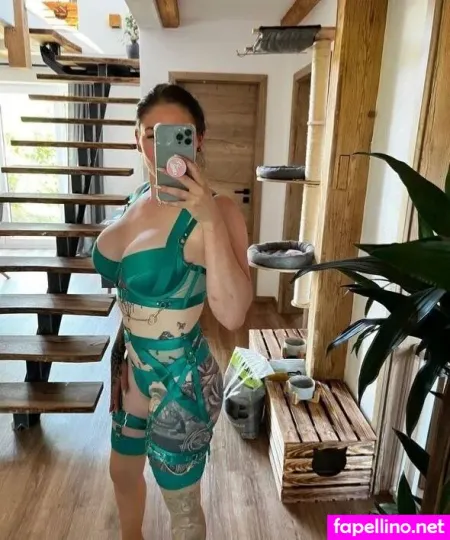 Little Princess Hedi OnlyFans Thumbnail #nsHj88fYNO