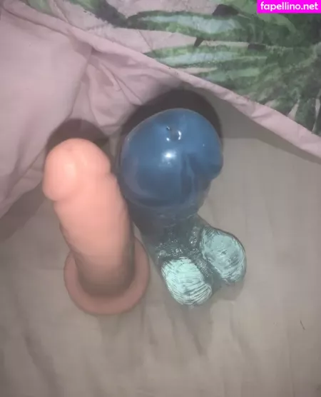 Little Red Ivy OnlyFans Thumbnail #o9tJZRAuHR