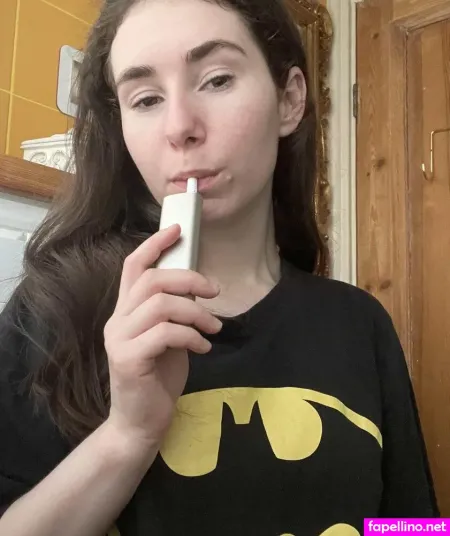 Little Ree OnlyFans Thumbnail #4vKh6Kq8jV