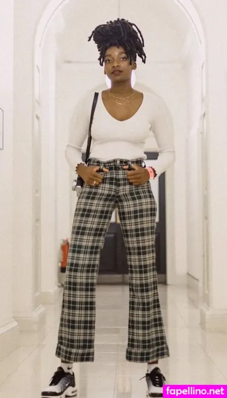 Little Simz OnlyFans Thumbnail #Uy4NNJF9ah