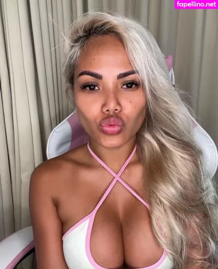 Little Sophia OnlyFans Thumbnail #GZjVHAXMgV