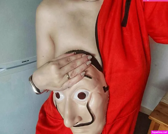 Little Susann OnlyFans Thumbnail #NvZNNICPA4