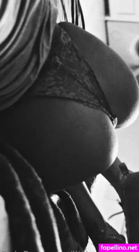 Little Temptation77 OnlyFans Thumbnail #KLHNrwXx0N