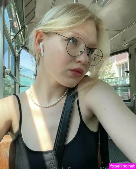 Little Vikki OnlyFans Thumbnail #6argzxkTSQ