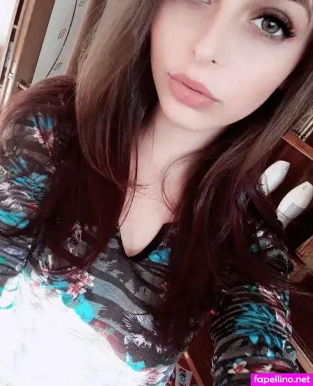 Littlealexandra69 OnlyFans Thumbnail #4FksOYCVey