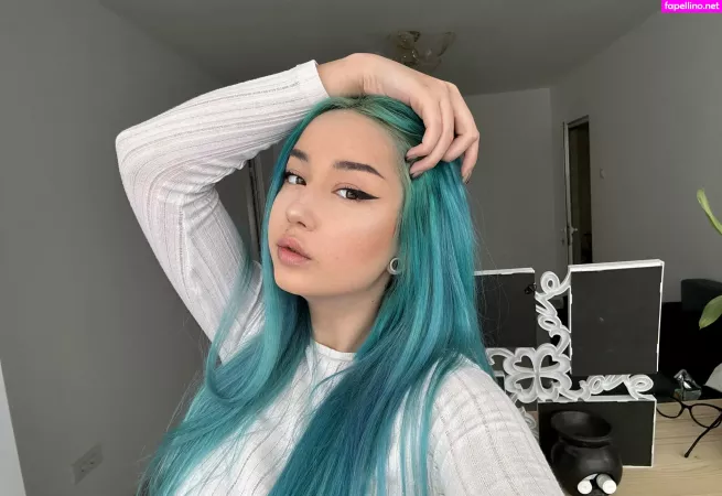 Littlealicexxx OnlyFans Thumbnail #UEgPcUBTnR