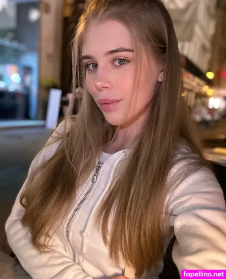 Littleangelph 20 OnlyFans Thumbnail #yHGb61AJja