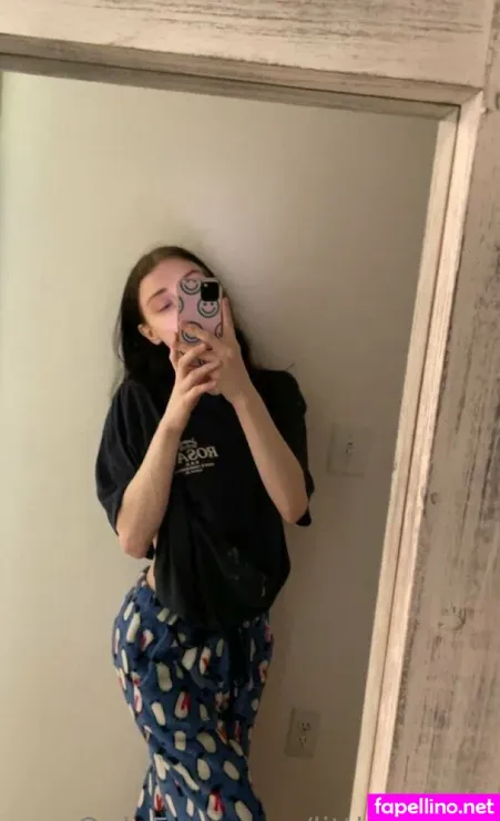 Littlebabyyt OnlyFans Thumbnail #mfrfcGg7Jn