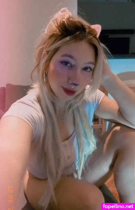 Littlebarbiefree OnlyFans Thumbnail #zJJdYYvis7