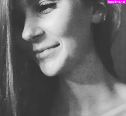 Littlebee OnlyFans Thumbnail #U56h1DBf4A